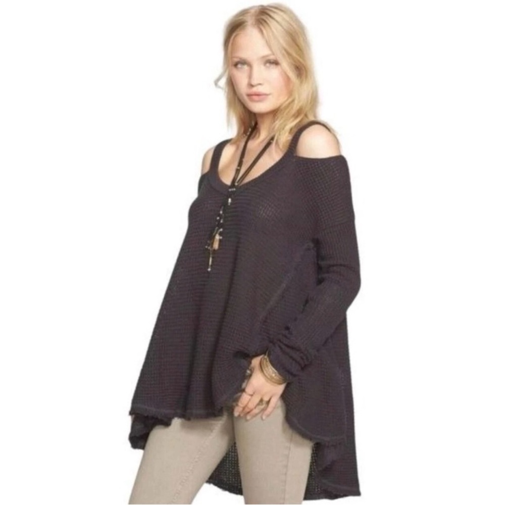Free People “Moonshine” Cold Shoulder Waffle Knit Fringe Boho Sweater Black XS